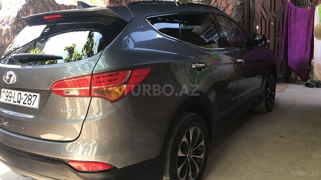 Hyundai Santa Fe-5