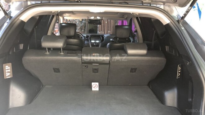 Hyundai Santa Fe-7