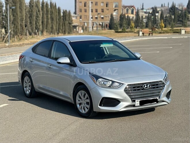 Hyundai Accent-3