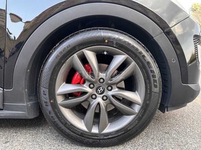 Hyundai Santa Fe-12