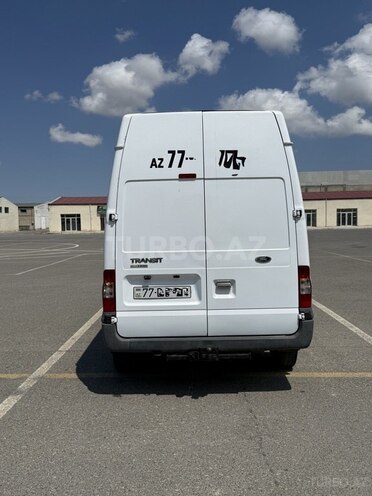 Ford Transit-3