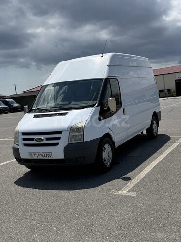 Ford Transit-2