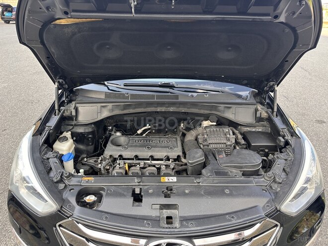 Hyundai Santa Fe-13