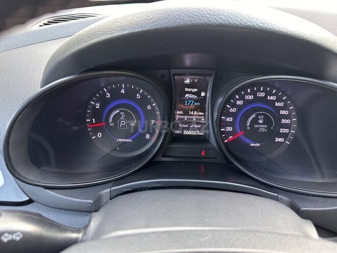 Hyundai Santa Fe-7