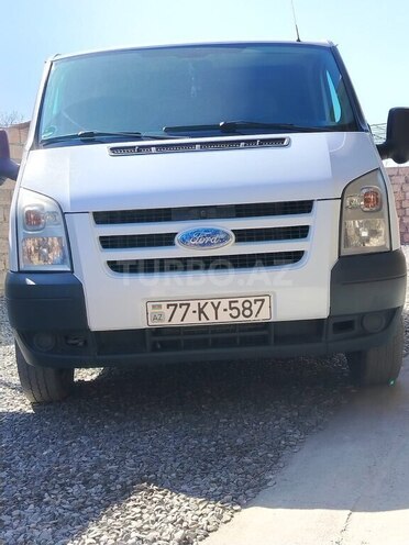 Ford Transit-1