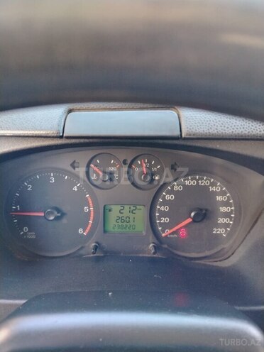 Ford Transit-7