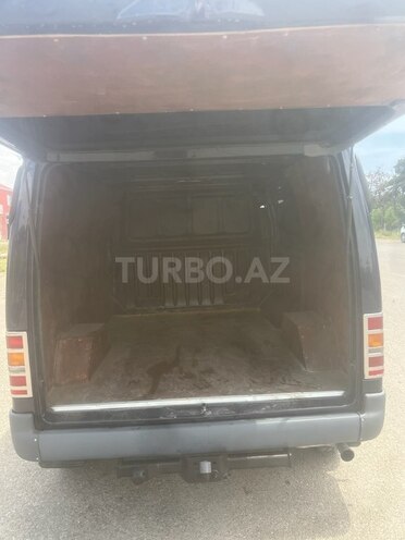 Ford Transit-2