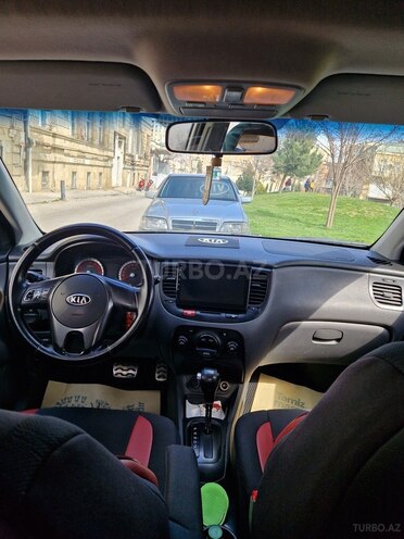 Kia Rio-3