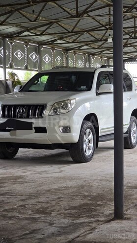 Toyota Land Cruiser Prado-10