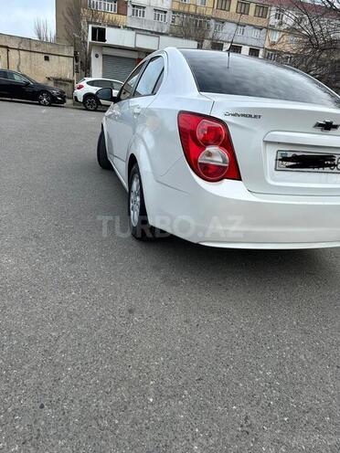 Chevrolet Aveo-13