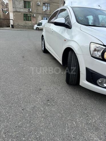 Chevrolet Aveo-15