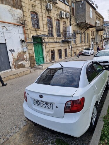 Kia Rio-4
