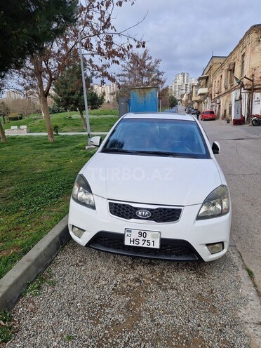 Kia Rio-5