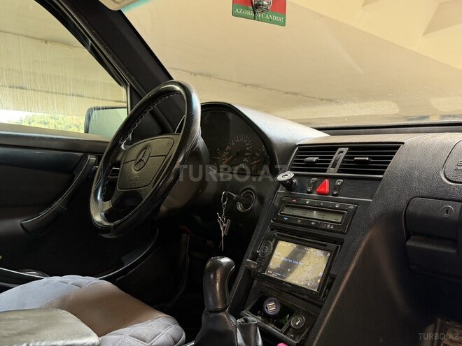 Mercedes C 180-4