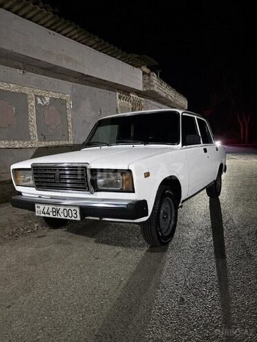 LADA (VAZ) 2107-1