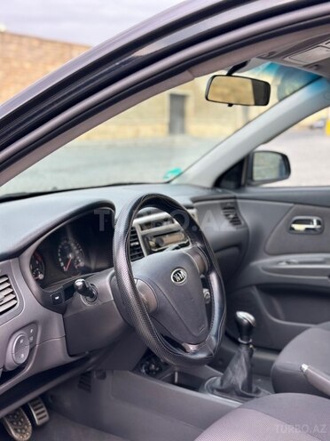 Kia Rio-13
