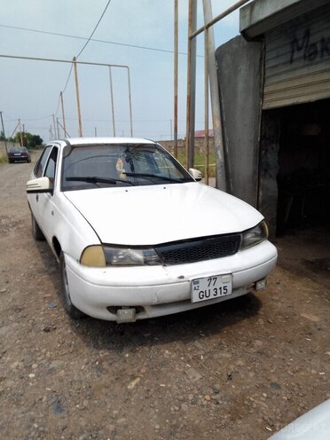 Daewoo Nexia-1
