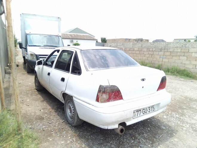 Daewoo Nexia-4