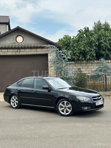 Subaru Legacy-1