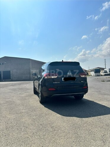 Kia Sorento-8