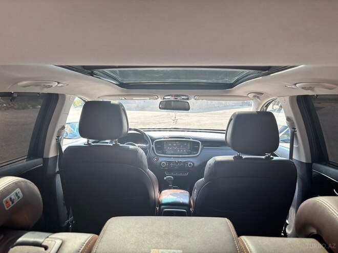 Kia Sorento-14