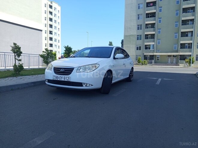 Hyundai Elantra-4