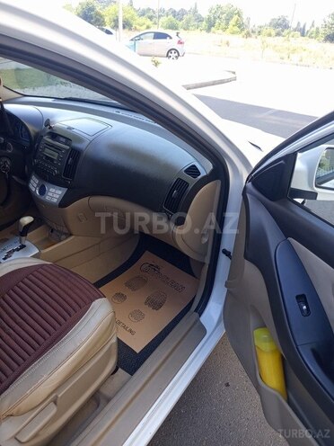 Hyundai Elantra-10