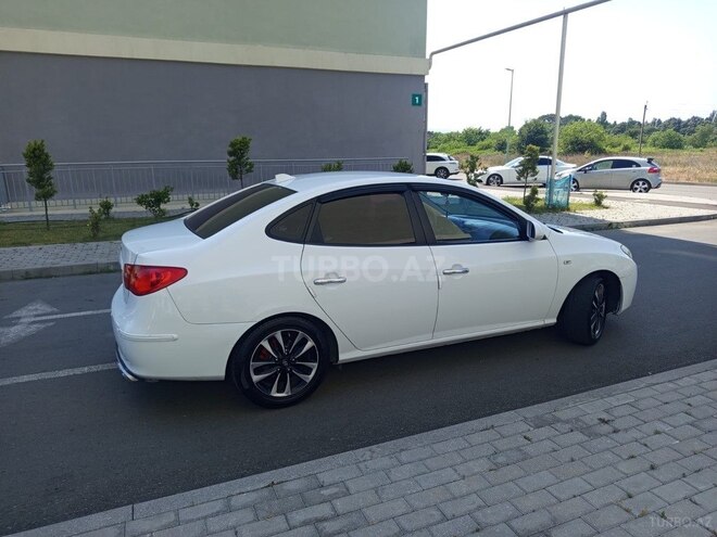 Hyundai Elantra-5