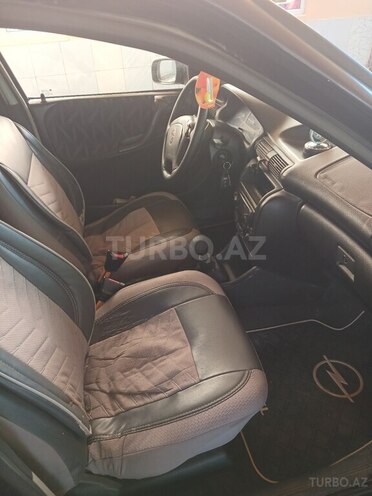 Opel Astra-2