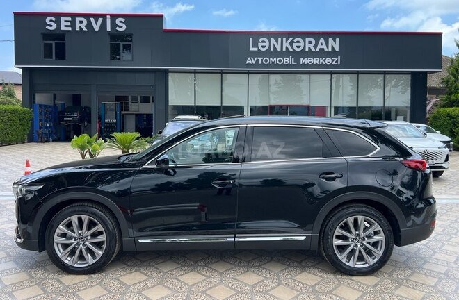 Mazda CX-9-3