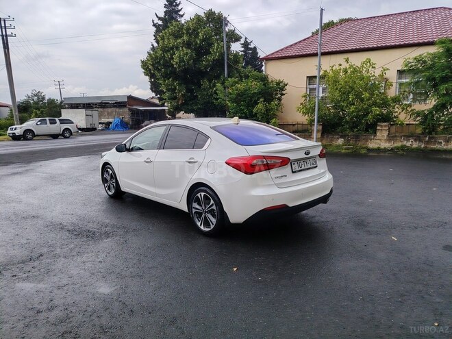 Kia Cerato-7