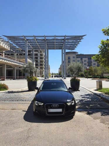 Audi A5-1