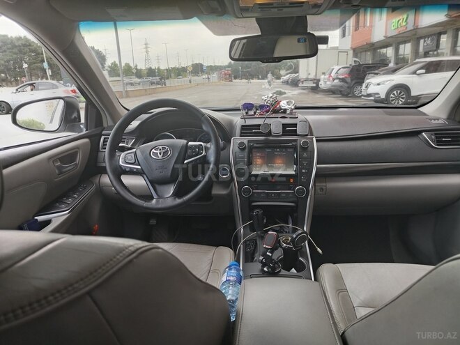 Toyota Camry-3