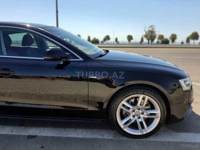 Audi A5-3