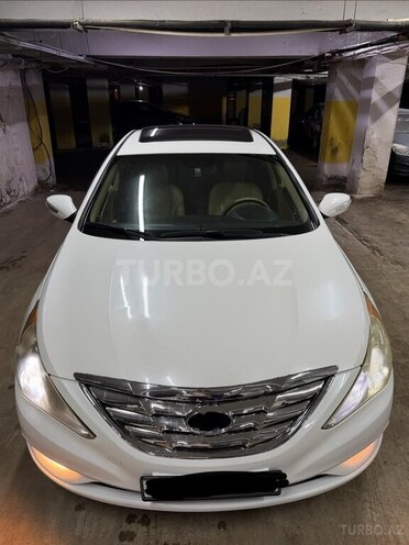 Hyundai Sonata-5