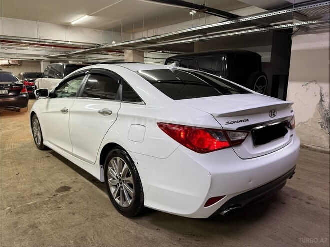 Hyundai Sonata-4