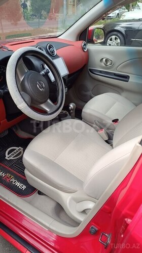 Nissan March-2
