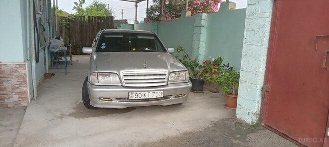 Mercedes C 200-4