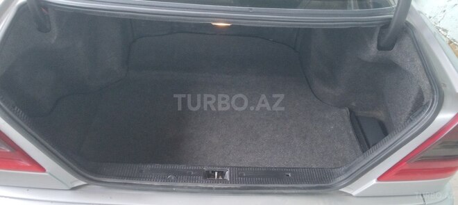 Mercedes C 200-11