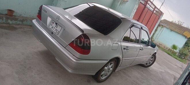 Mercedes C 200-3
