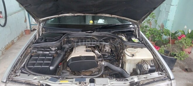 Mercedes C 200-13