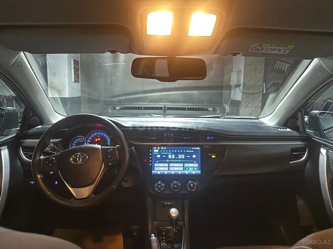 Toyota Corolla-6