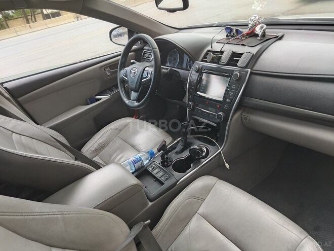 Toyota Camry-6