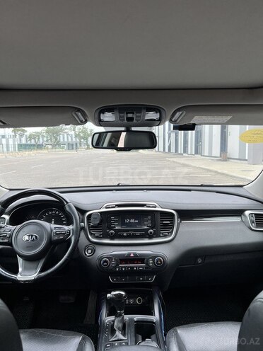 Kia Sorento-5