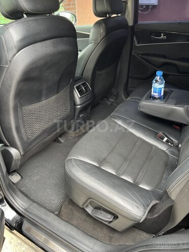 Kia Sorento-9