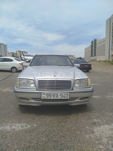 Mercedes C 220-1