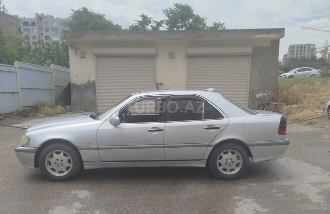 Mercedes C 220-8