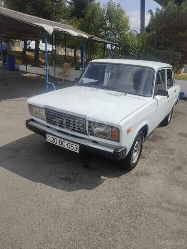 LADA (VAZ) 2107-1