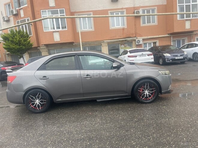Kia Cerato-4