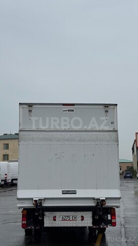 Ford Transit-5